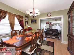 264 Bedford Ave, New Hyde Park, NY 11040