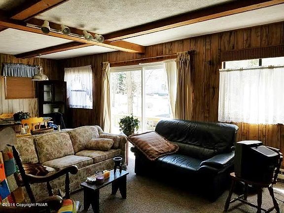 2nd image of 8504 Hillcrest Dr
