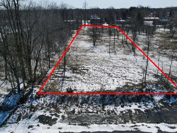 1725 Metcalfe Farm Dr, Ottawa, ON K0A 2P0