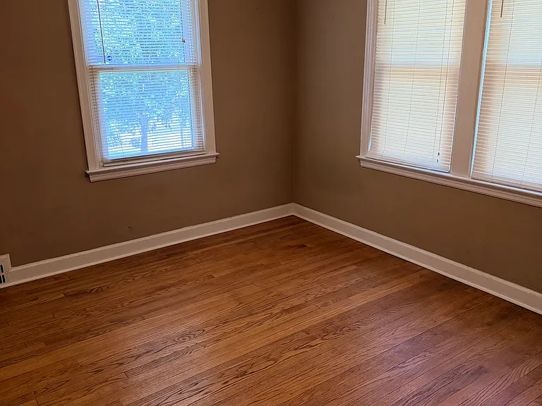 5253 N Spruce Ave — Photo 9