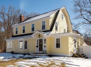 81 Towne St, North Attleboro, MA 02760
