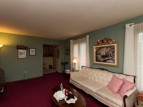 4th image of 6581 Niderdale Way
