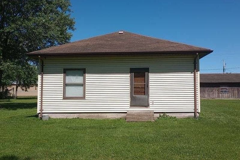 1st image of 414 S Clay St