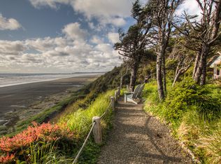 9 Sunset Beach Ln, Moclips, WA 98562