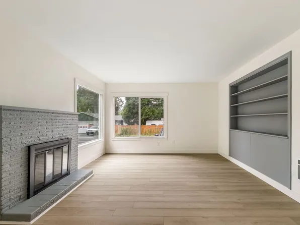 3402 Hollywood Ave #2, Bellingham, WA 98225