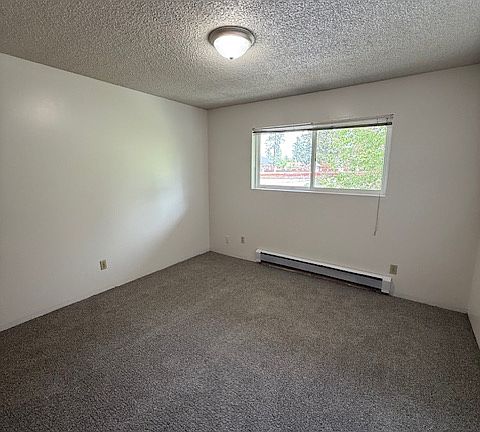 4th image of 1018 W 8th Ave #7