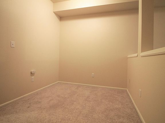 3rd image of 501 225th Ln NE