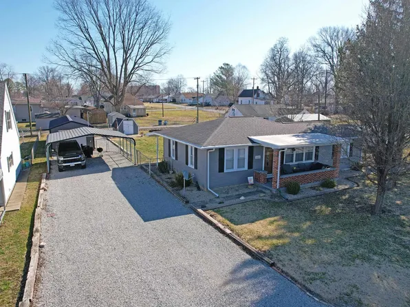 1105 Bainum St, Mount Carmel, IL 62863