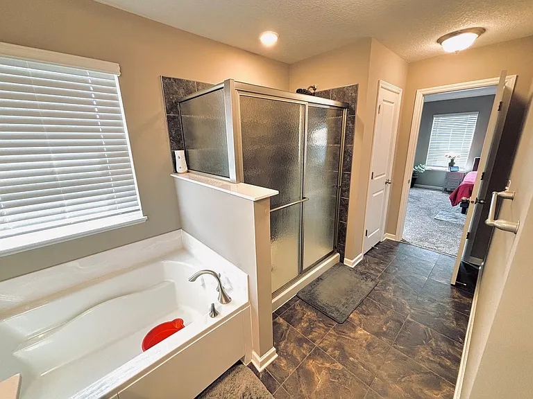1533 Linwood Cir — Photo 40