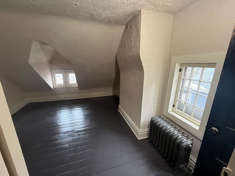 344 College Ave SE — Photo 17
