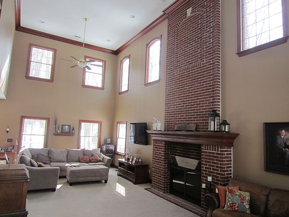3rd image of 2418 Hickorycreek Dr