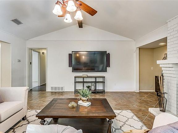5th image of 7504 Westwind Ct