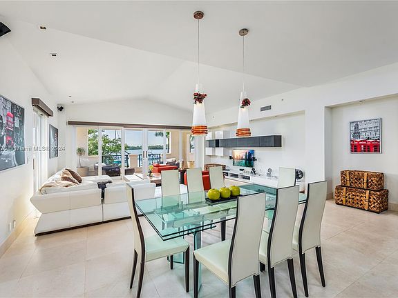 4th image of 2031 Fisher Island Dr #2031
