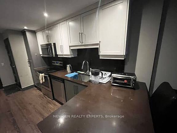 5th image of 330 Phillip St Unit N206