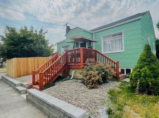 2132 SE Reedway St, Portland, OR 97202