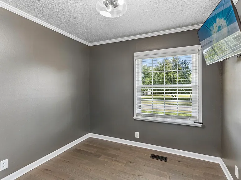15 Cedar Creek Dr — Photo 9