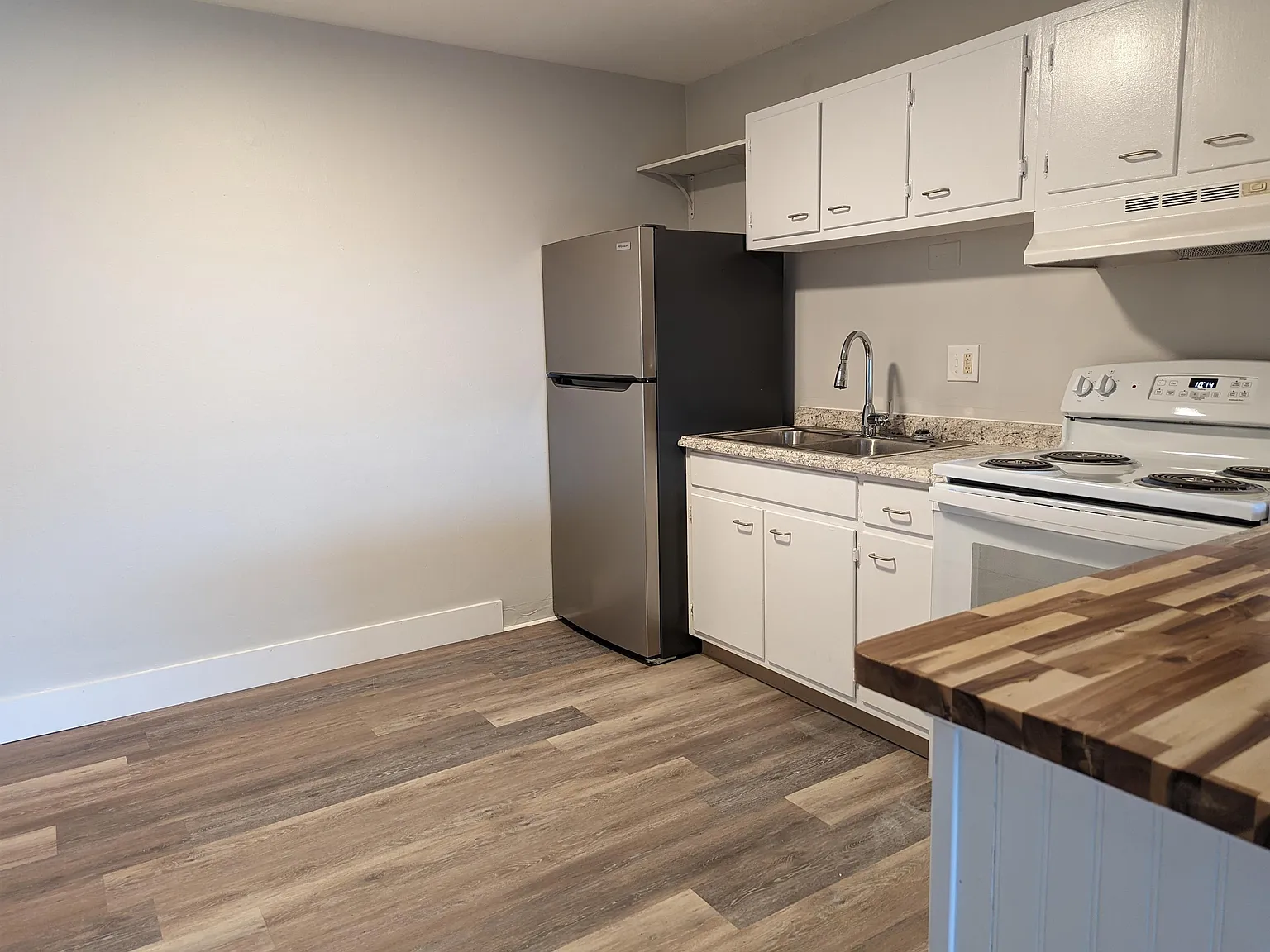 1615 Nottingham Avenue — Photo 3