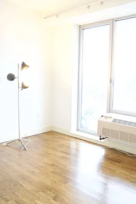 Sold by Momentum Real Estate LLC | media 26