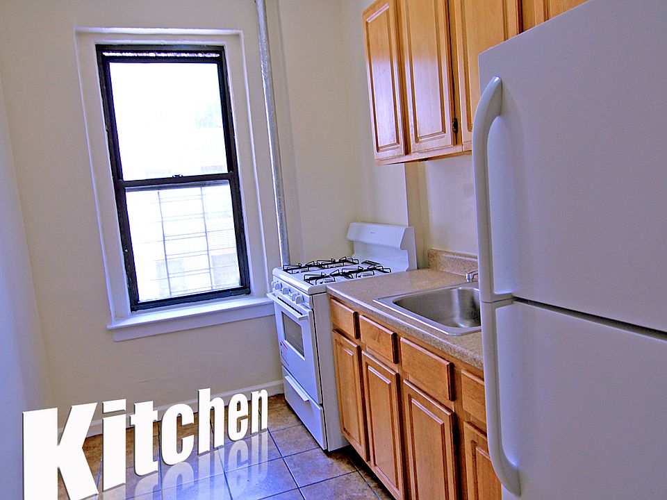 1st image of 1683 University Ave #3A