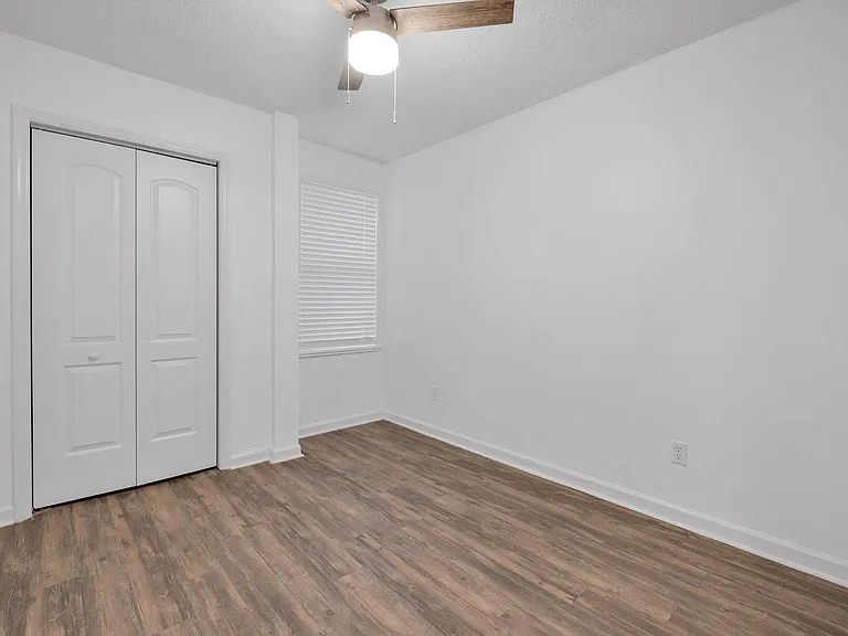1916 Botany Dr — Photo 16