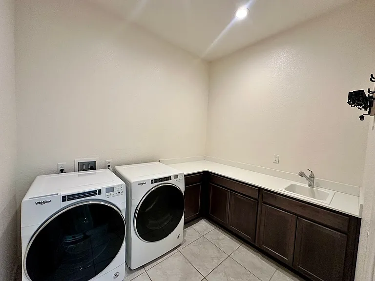 3032 Country Wind Ln — Photo 6