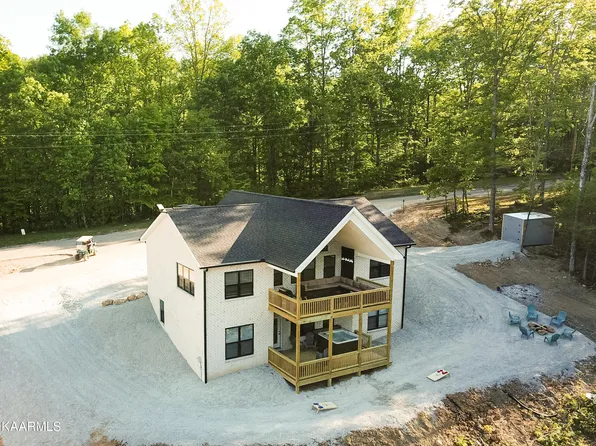 113 Pool Dr, La Follette, TN 37766