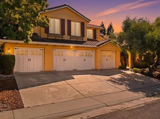 8208 Tail Race Dr, Roseville, CA 95747