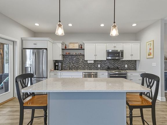 5th image of 9 Oliver Rd