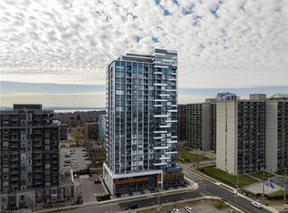 500 Brock Ave #1906, Burlington, ON L7S 1M8