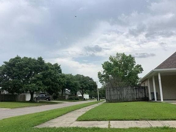 4th image of 17219 Rennes Rd