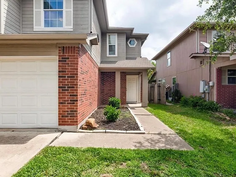16712 Hamilton Point Cir — Photo 3