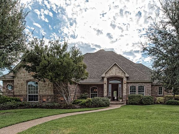 4th image of 1108 Charing Cross Dr