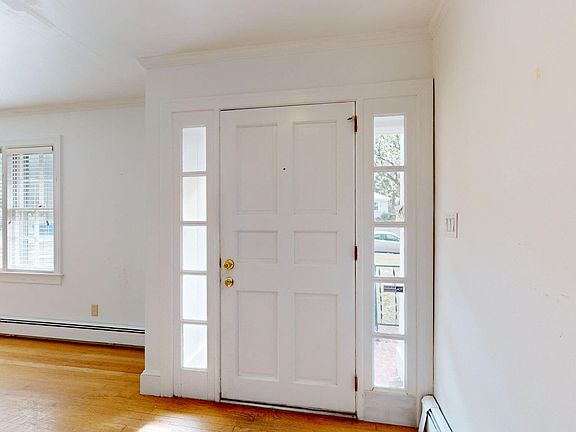 5th image of 616 S Oak Street