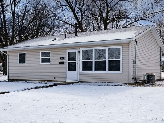 3rd image of 937 Omard Dr