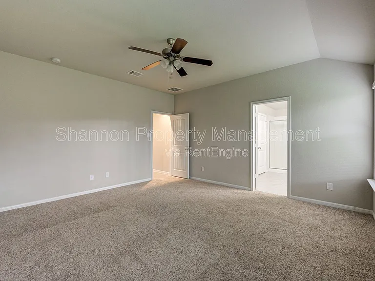 8002 Carillon Way — Photo 14
