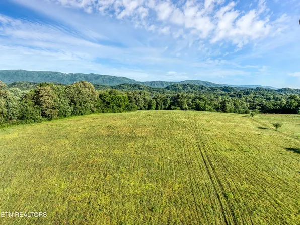 2102 Calderwood Hwy, Maryville, TN 37801
