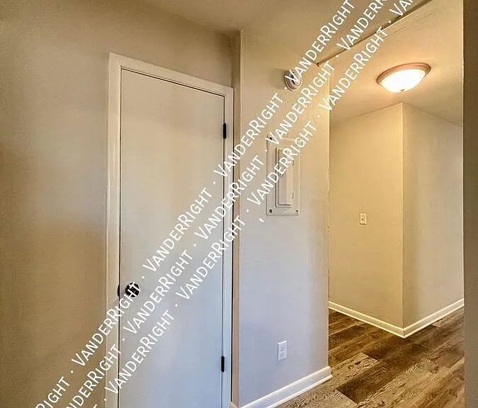 Carriage Hills Apartments — Photo 9