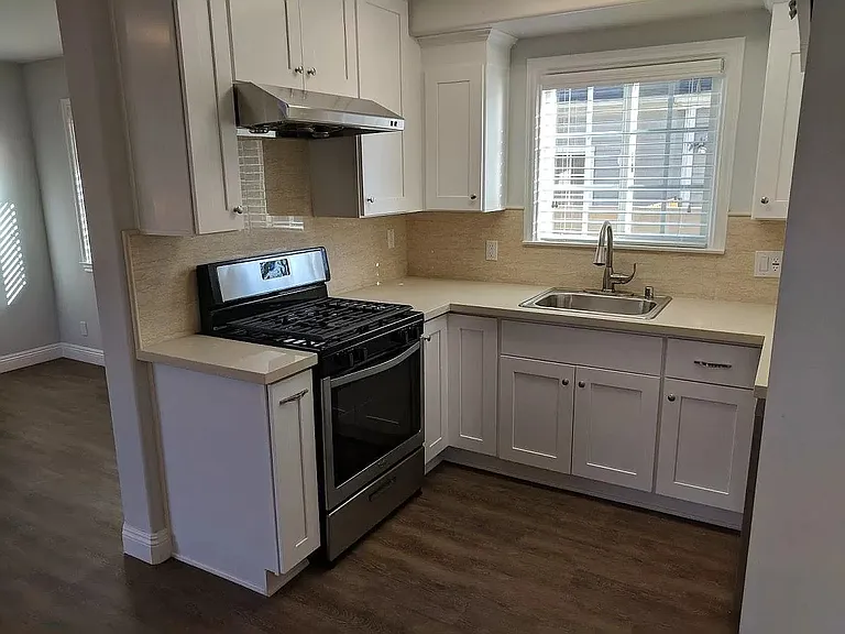 5731 Baldwin Ave — Photo 4