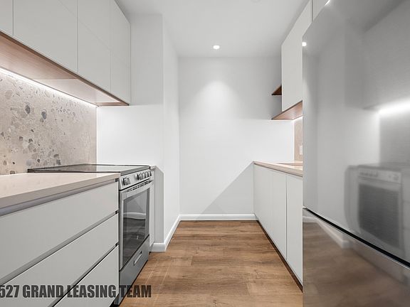 3rd image of 150 Noll St #3J