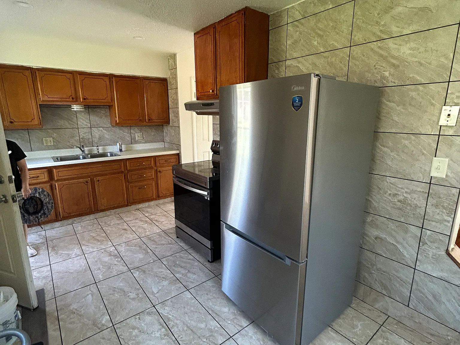 2 bed, $1,200 — Photo 3