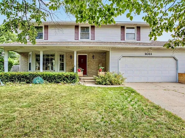 1011 Weston St, Lansing, MI 48917