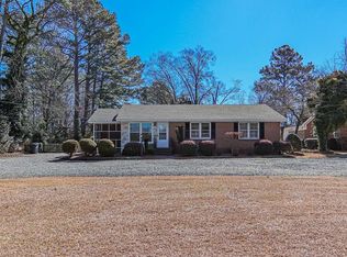 222 S Hillcrest Dr, Goldsboro, NC 27534