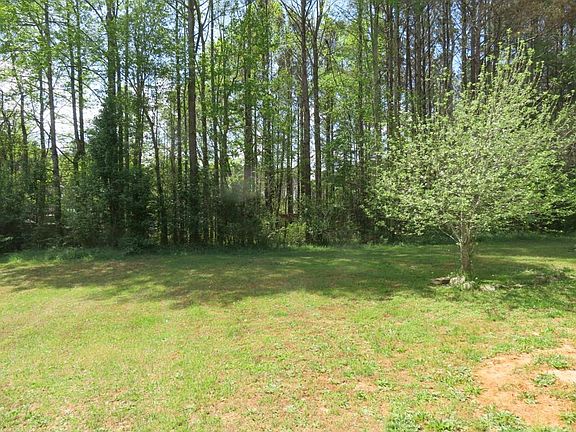 3rd image of 562 Southern Trace Xing