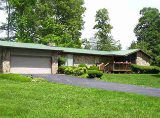 176 Home Circle Dr, Sneedville, TN 37869