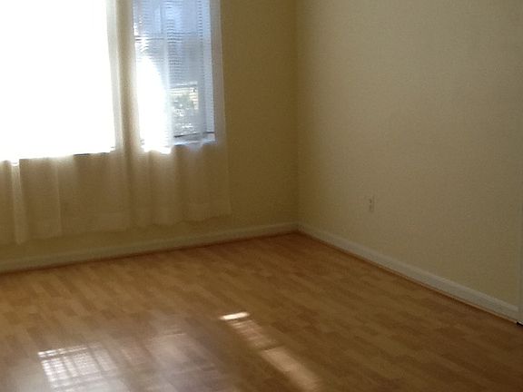 3rd image of 1719 N Troy St APT 396
