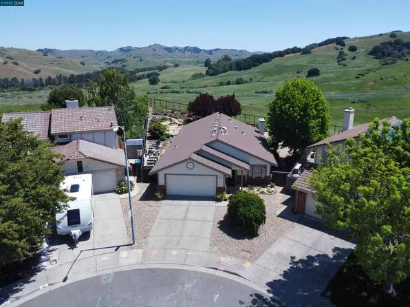 120 Chariot Ct, Richmond, CA 94803