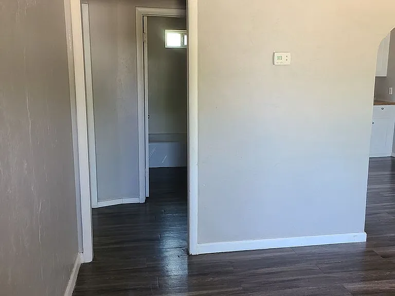 328 NW 92nd St — Photo 3