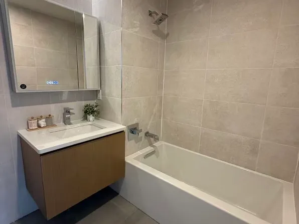 2286 Cropsey Avenue image 8 of 11