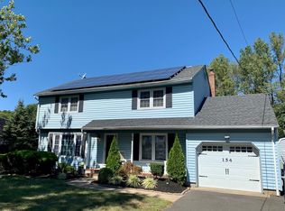 154 Taylors Mills Rd, Manalapan, NJ 07726