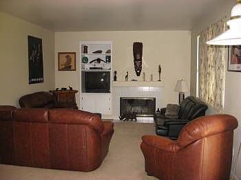 3rd image of 1338 Nandina Ct